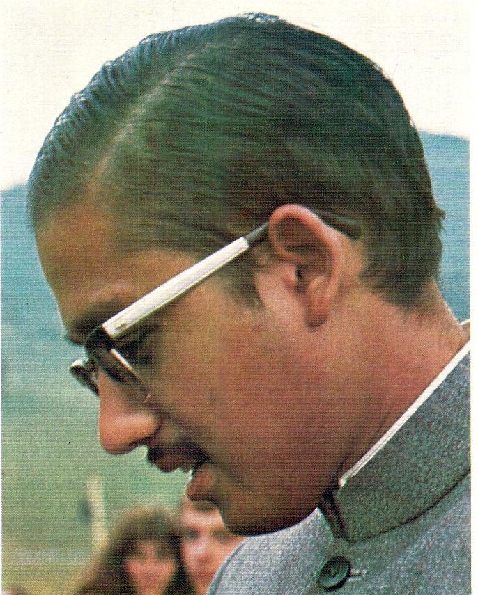 Prem Rawat's Divine Eldest Brother, Bal Bhagwan Ji &ndash; Divine Light magazine Guru Puja Special 1973