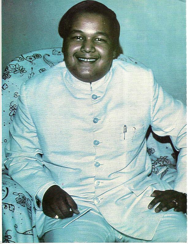 Prem Rawat aka Guru Maharaj Ji - Divine Light magazine Guru Puja Special 1973