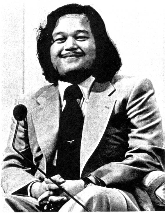 Prem Rawat Inspirational Speaker the Lord of the Universe On Stage Montreal April 29, 1977