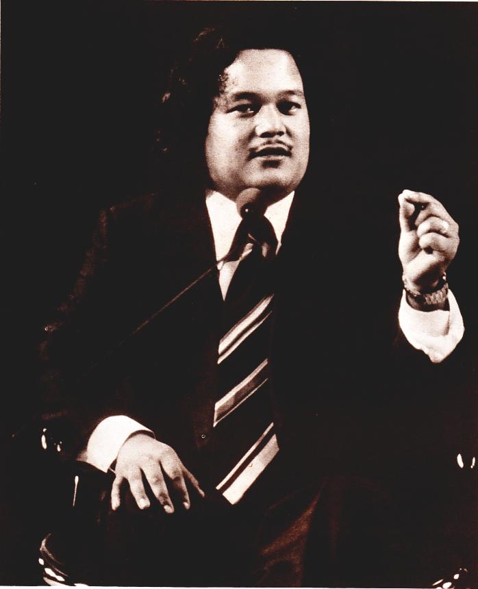 Prem Rawat Inspirational Speaker On Stage