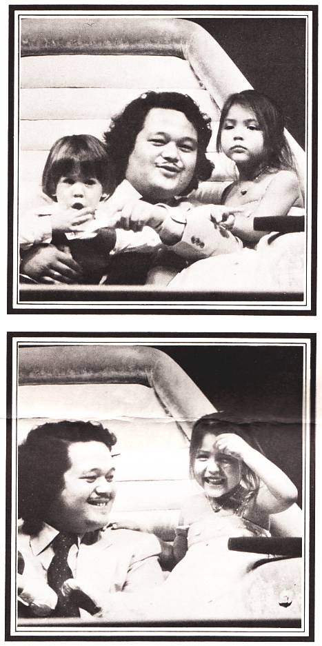 Prem Rawat Inspirational Speaker On Stage With Children 1978
