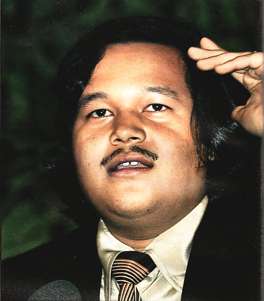 Prem Rawat Inspirational Speaker Fat and Jowly in Rhode Island, 1976
