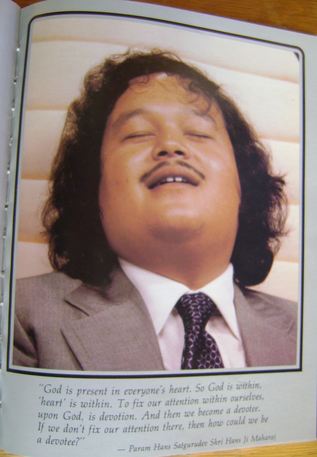 Prem Rawat Inspirational Speaker Then Calling Himself Guru Maharaj Ji On Stage in 1979