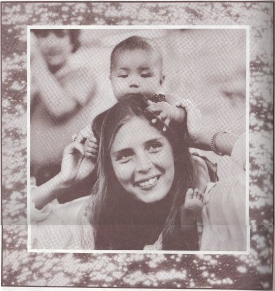 Prem Rawat aka Guru Maharaj Ji's wife Durga Ji With Baby Daughter 1975