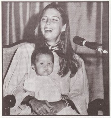 Marolyn Rawat and her daughter onstage in 1975