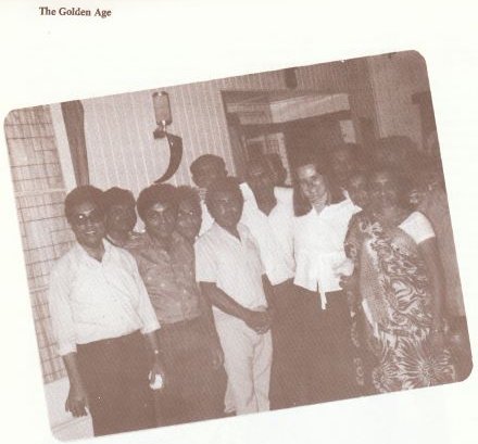 Last night in Suva - Kari with some of the Suva premies