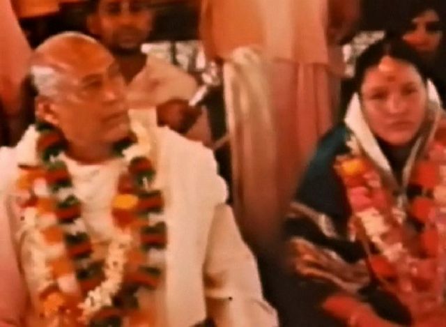 Prem Rawat's Mother Mata Ji in film Satguru Has Come