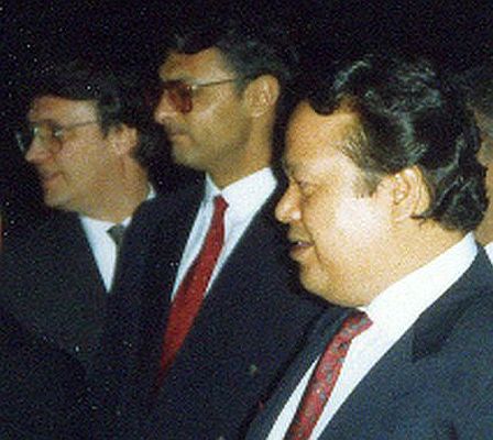 Mike Finch and Maharaji (Prem Rawat)