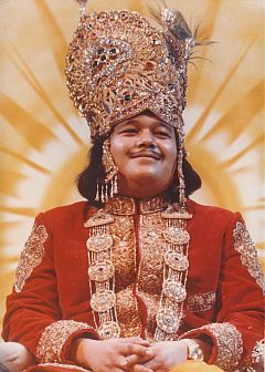Prem Rawat Dressed as Former Incarnation of God