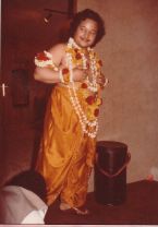 Prem Rawat Inspirational Speaker dressed as Krishna