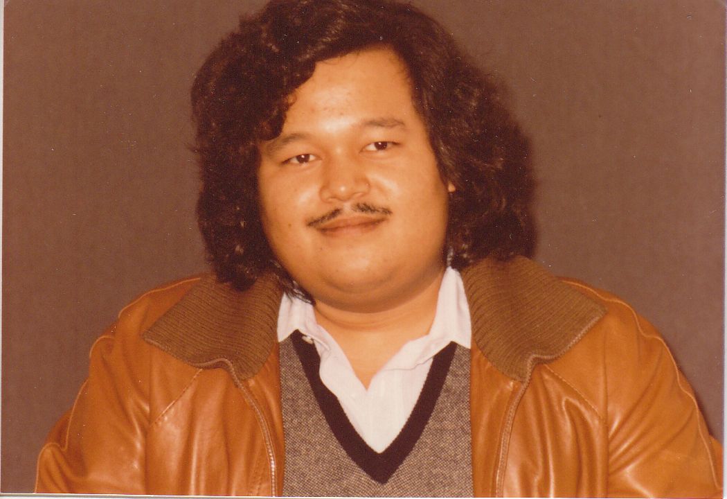 Prem Rawat Inspirational Speaker Full Face With Long Hair circa 1979