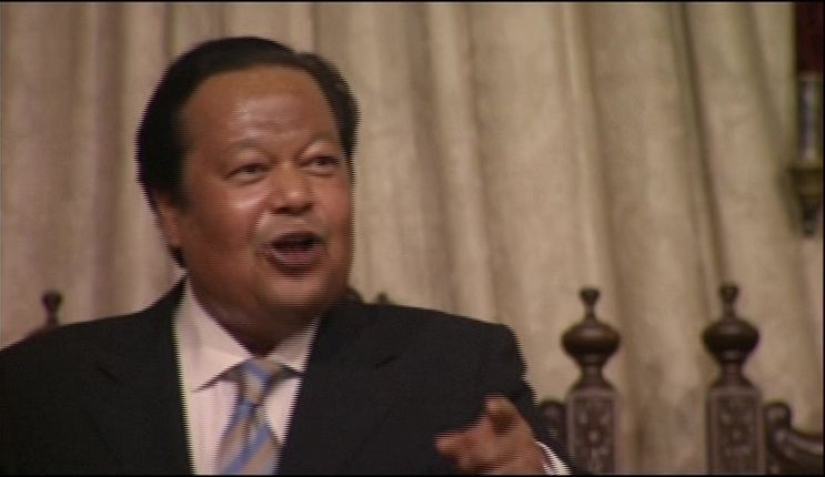 Maharaji at University of Salamanca 2003