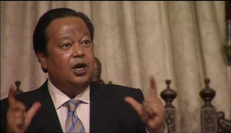 Maharaji at University of Salamanca 2003