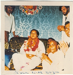 Mike Finch with Guru Maharaj Ji