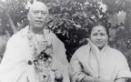 Maharaji Teaching About Singing His Praises