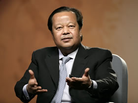 Prem Rawat Inspirational Speaker Teachings - Suffering