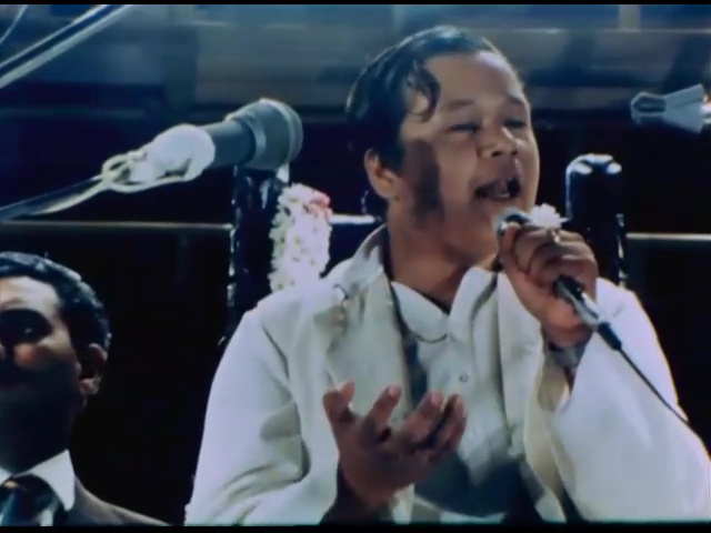 Prem Rawat Inspirational Speaker at Glastonbury, 1971 Prem Rawat Inspirational Speaker at Glastonbury, 1971